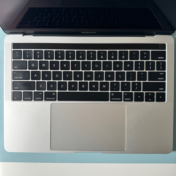 Apple MacBook Pro 13 Inch 256GB (2016) with Touchbar and Touch ID | Like New - Picture 3 of 13